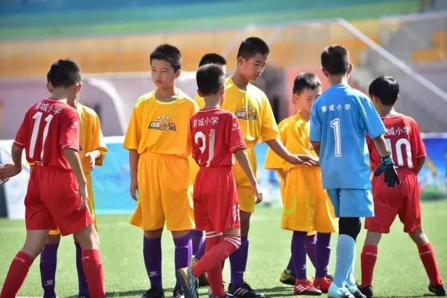 官方：国米600万从拜仁签下索默 合同至2026年